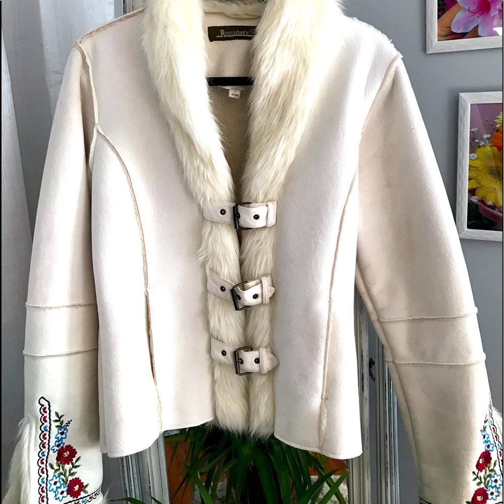 Ladies- never worn. faux fur white w/ embroidery-L